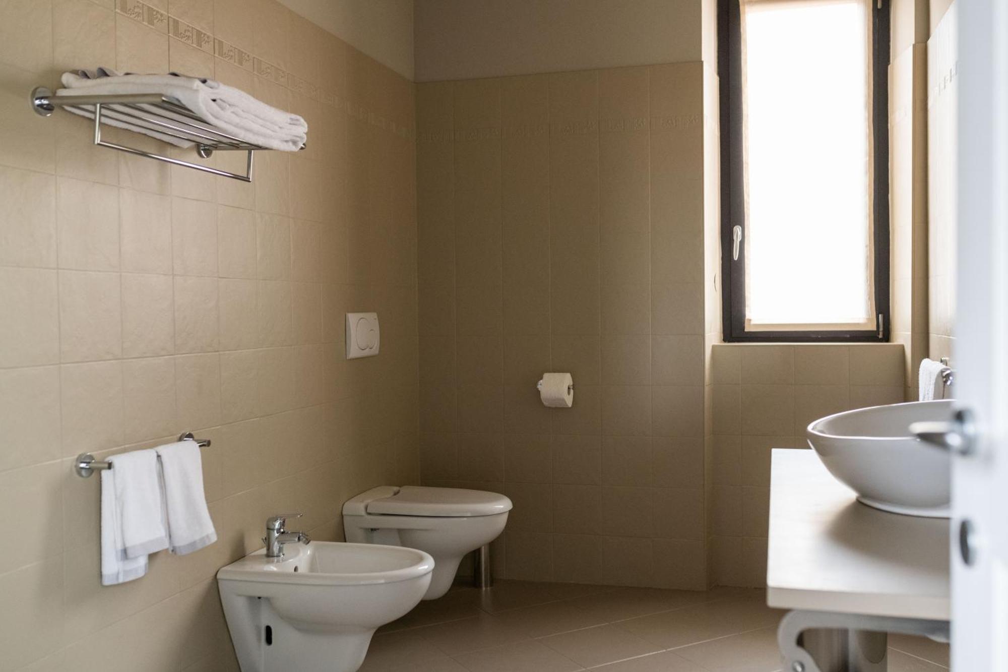 Hotel Trepiasi Cortemilia Zewnętrze zdjęcie